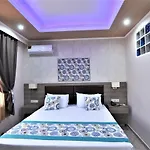 アパートホテル ビーチ 2*