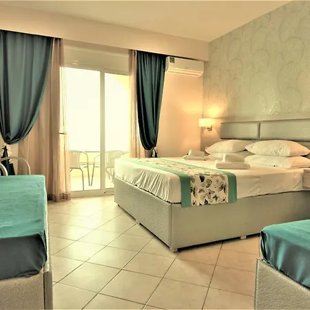 Grand Hotel